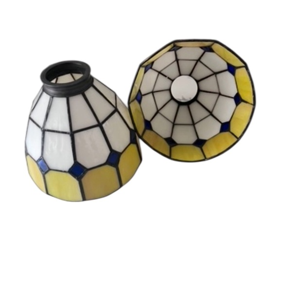 Tiffany Style Small
Lampshade, LQ0005, White and Blue, Stained Glass Lamp - Picture 2 of 9